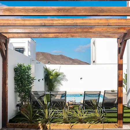 Palmera Jacuzzi 别墅 *